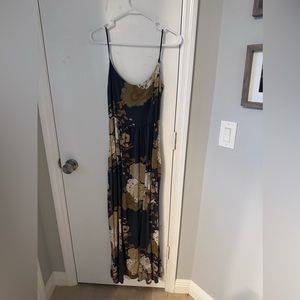 Novella Royale Maxi Dress